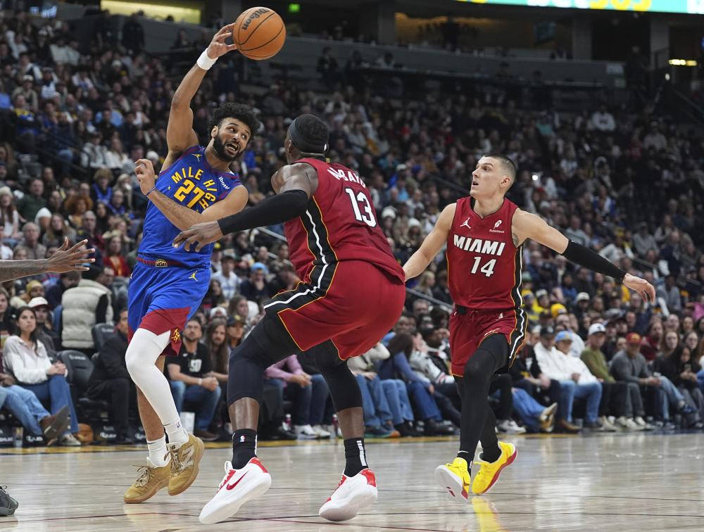 甲赛场上脱 甲赛场上脱