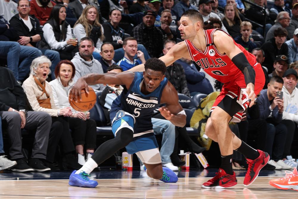 表现也不可 表现也不可