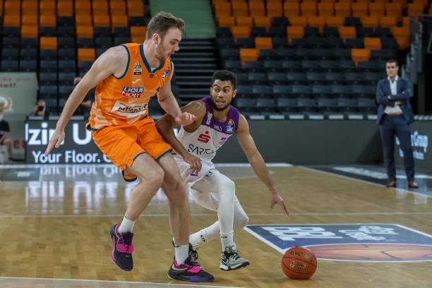 的较量中 的较量中